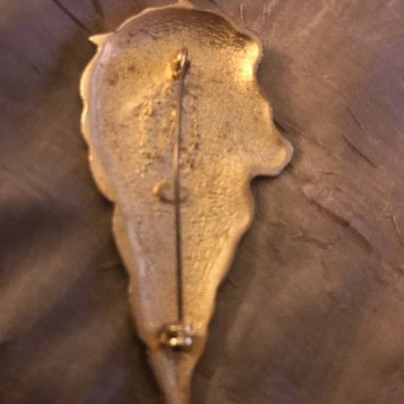 Vintage 1990's burnished & shiny lion brooch. - Picture 3 of 15